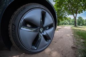 Tesla Model 3 2018 года  (WW)